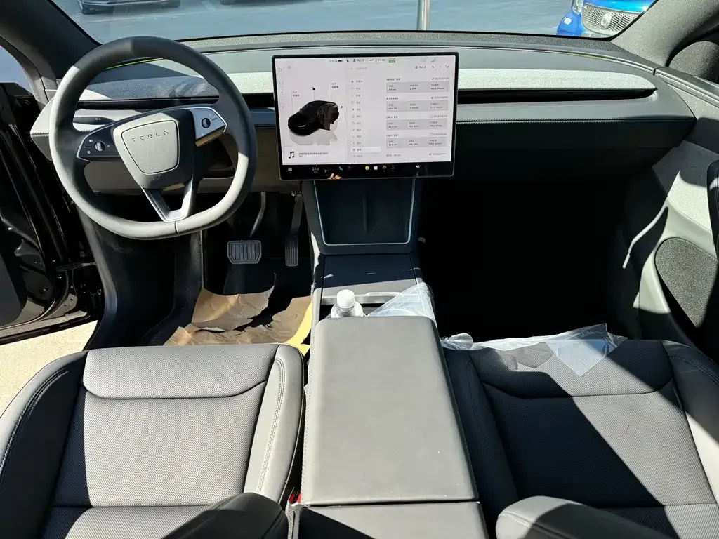 Tesla Model Y 2026 из CN, фото 4