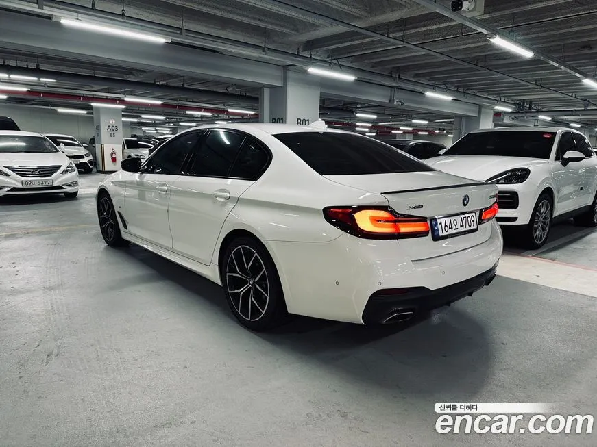 BMW 5-Series 2023 из KR, фото 2