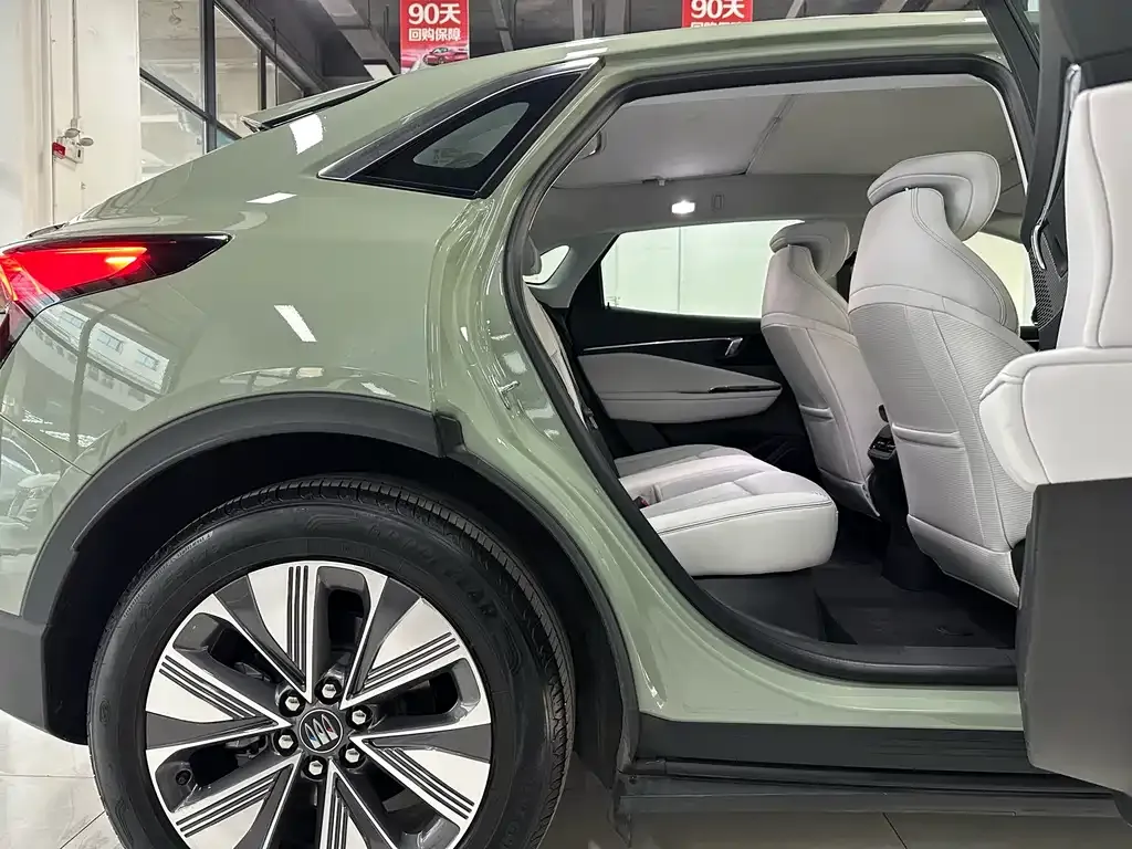 Buick E4 2023 из CN, фото 3