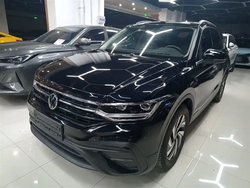 Volkswagen Tiguan L 2024 из CN, фото 10