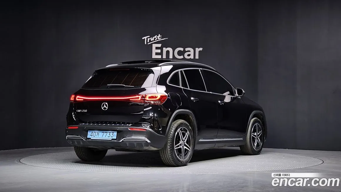 Mercedes-Benz EQA — фото 10