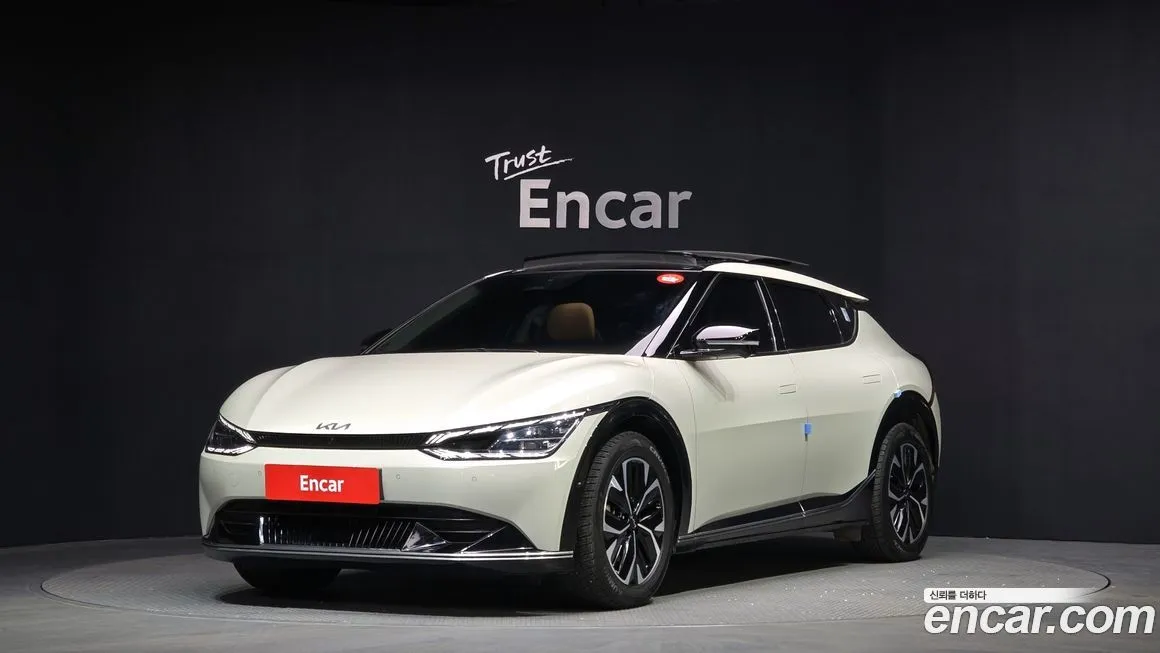 Kia EV6 — фото 1
