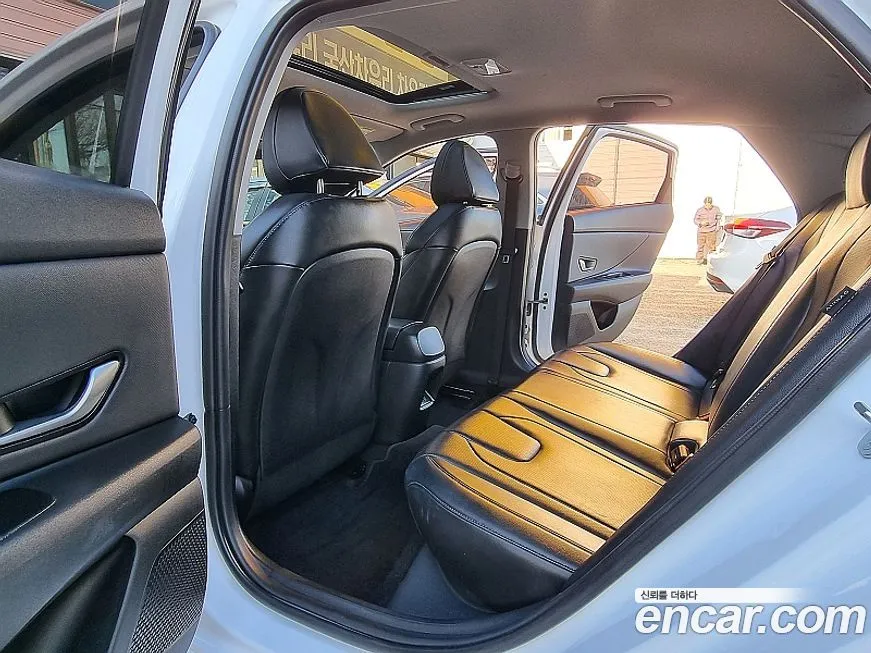 Hyundai AVANTE 2024 из KR, фото 5