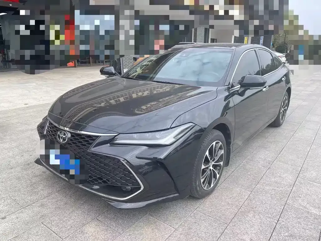 Toyota Avalon 2023 из CN, фото 1