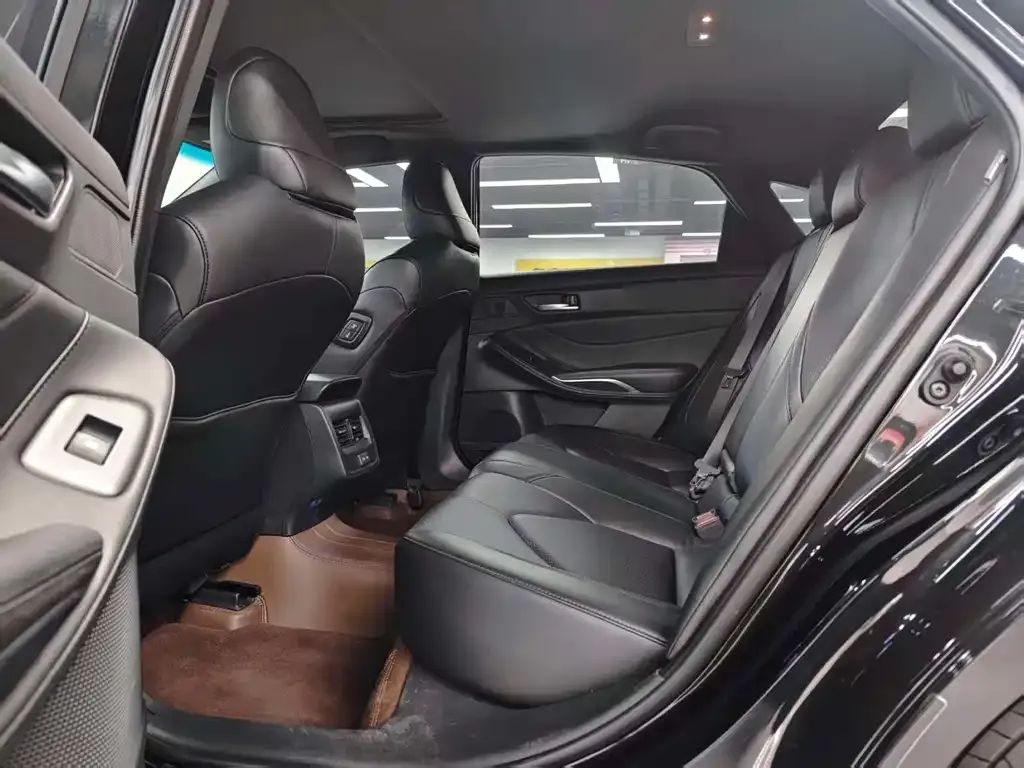 Toyota Avalon 2023 из CN, фото 3