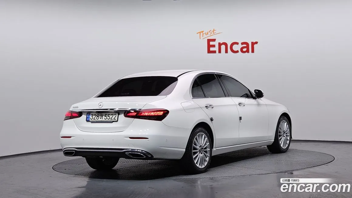 Mercedes-Benz E-Class 2021 из KR, фото 8