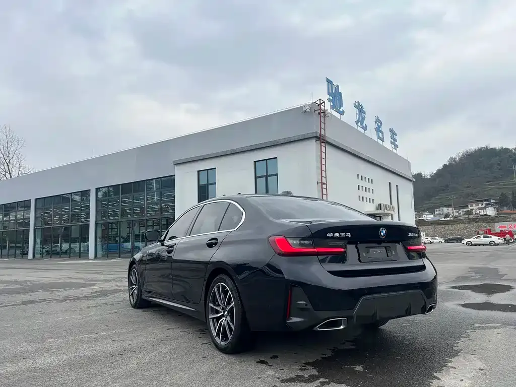 BMW 3 Series 2024 из CN, фото 3