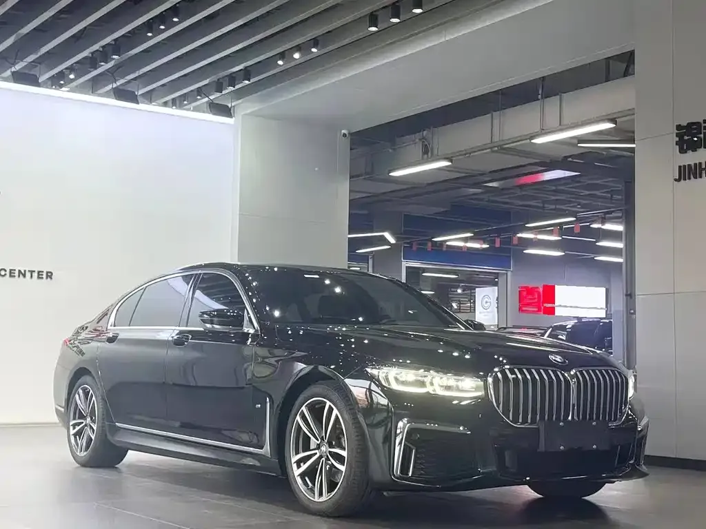 BMW 7 Series — фото 3