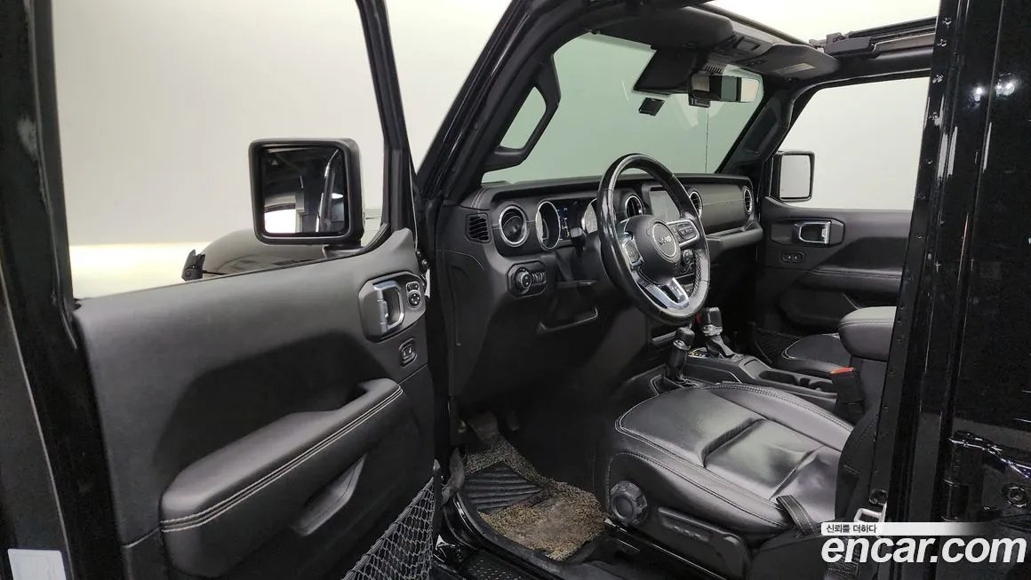Jeep Wrangler 2021 из KR, фото 9