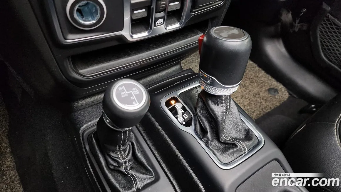Jeep Wrangler 2021 из KR, фото 10