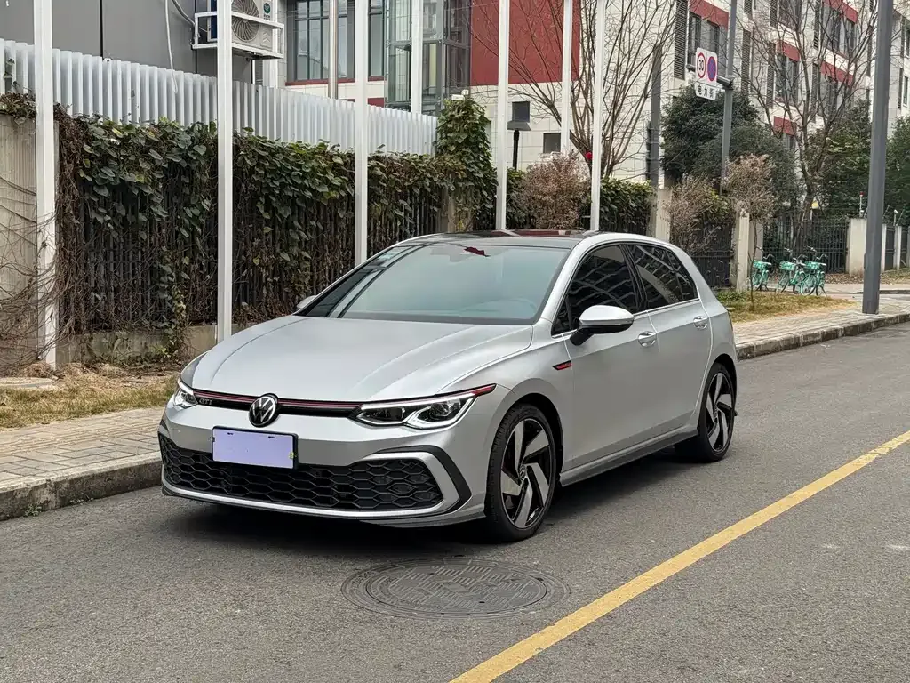 Volkswagen Golf GTI 2022 из CN, фото 1