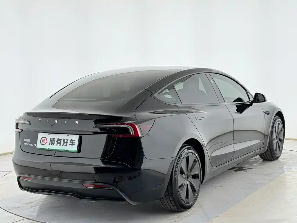 Tesla Model 3 2024 из CN, фото 3