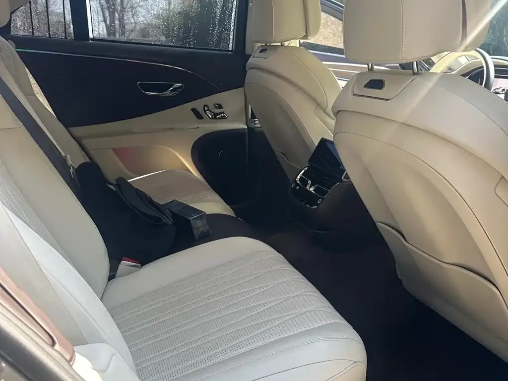 Bentley Flying Spur 2022 из CN, фото 5