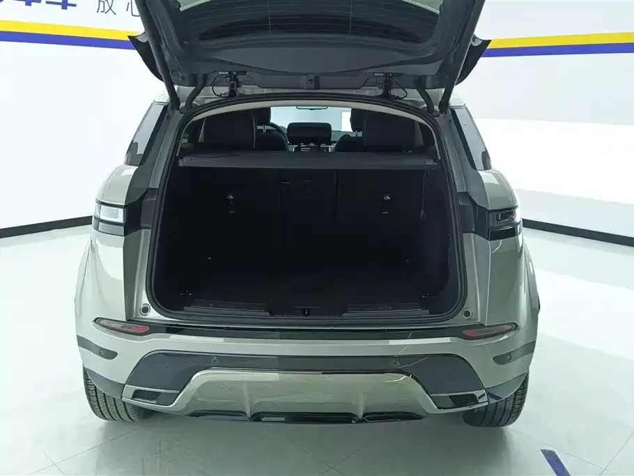 Land Rover Evoque 2023 из CN, фото 6