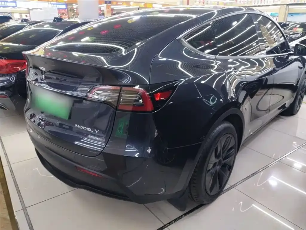 Tesla Model Y 2024 из CN, фото 9