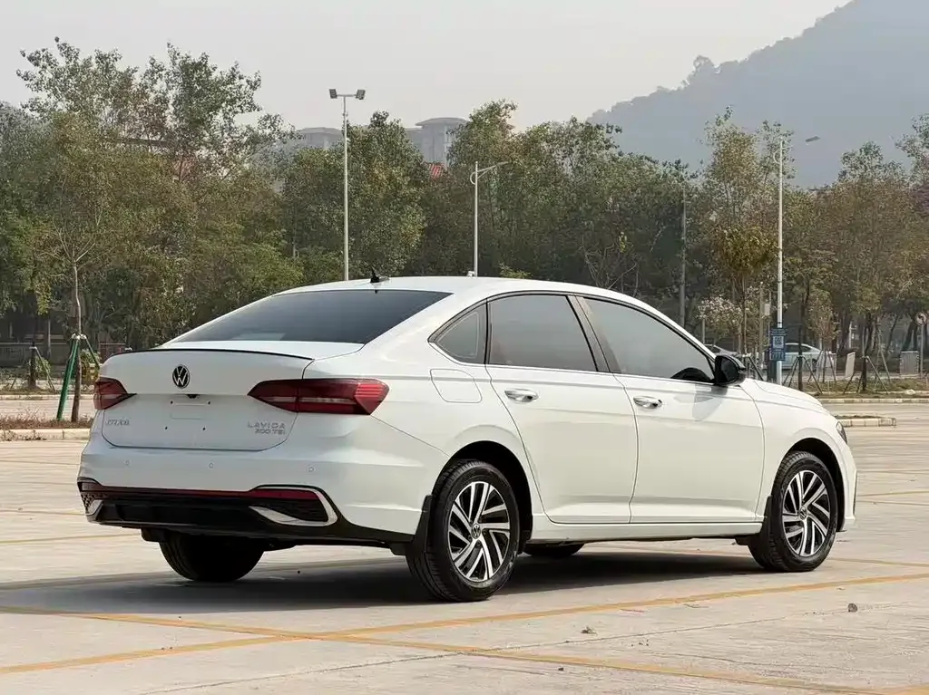 Volkswagen Lavida 2024 из CN, фото 9