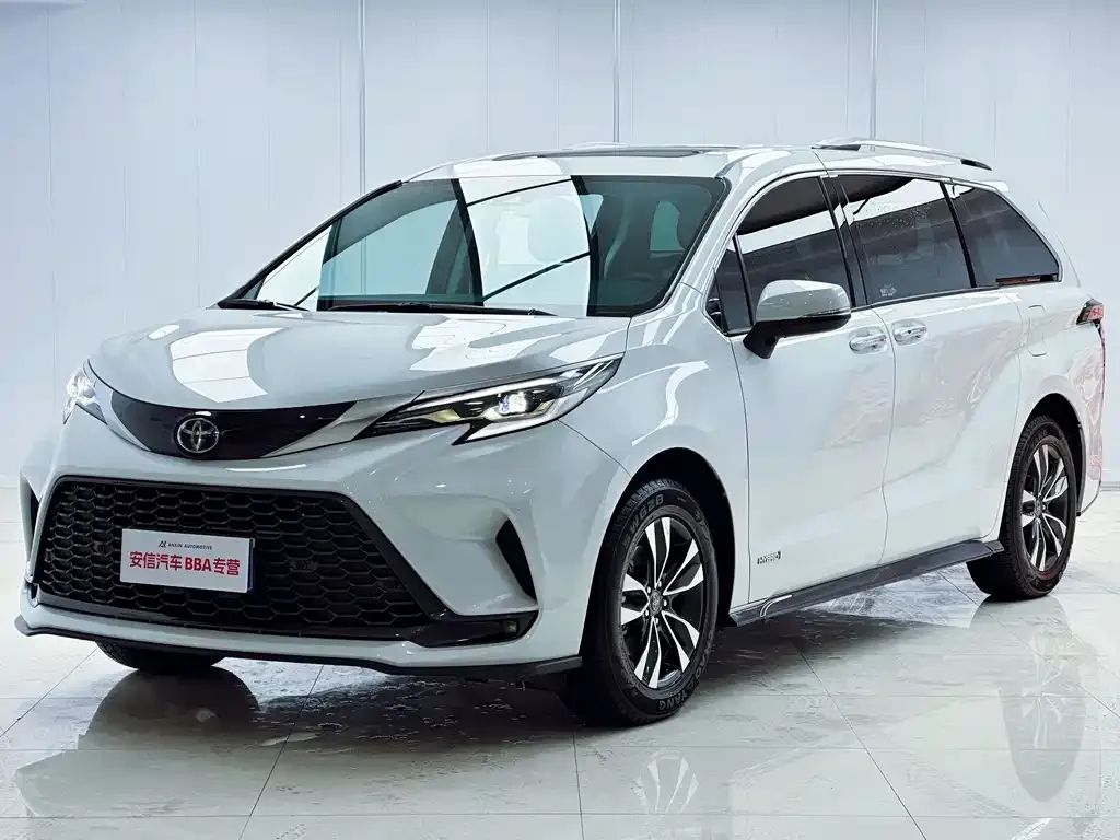 Toyota Granvia 2024 из CN, фото 1