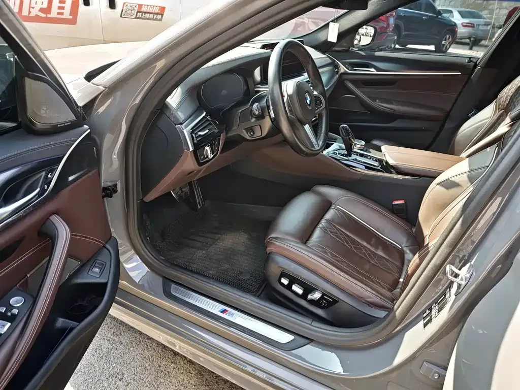 BMW 5 Series (Import) — фото 2