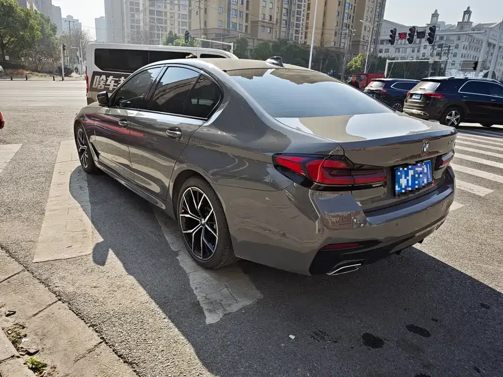 BMW 5 Series (Import) — фото 10