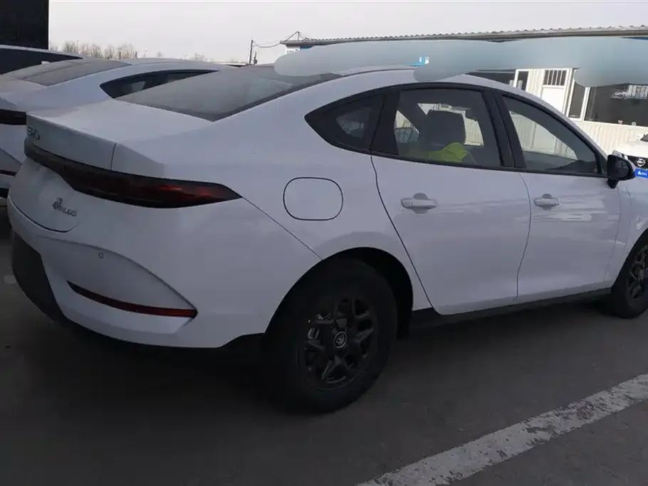 BYD Qin PLUS 2025 из CN, фото 2
