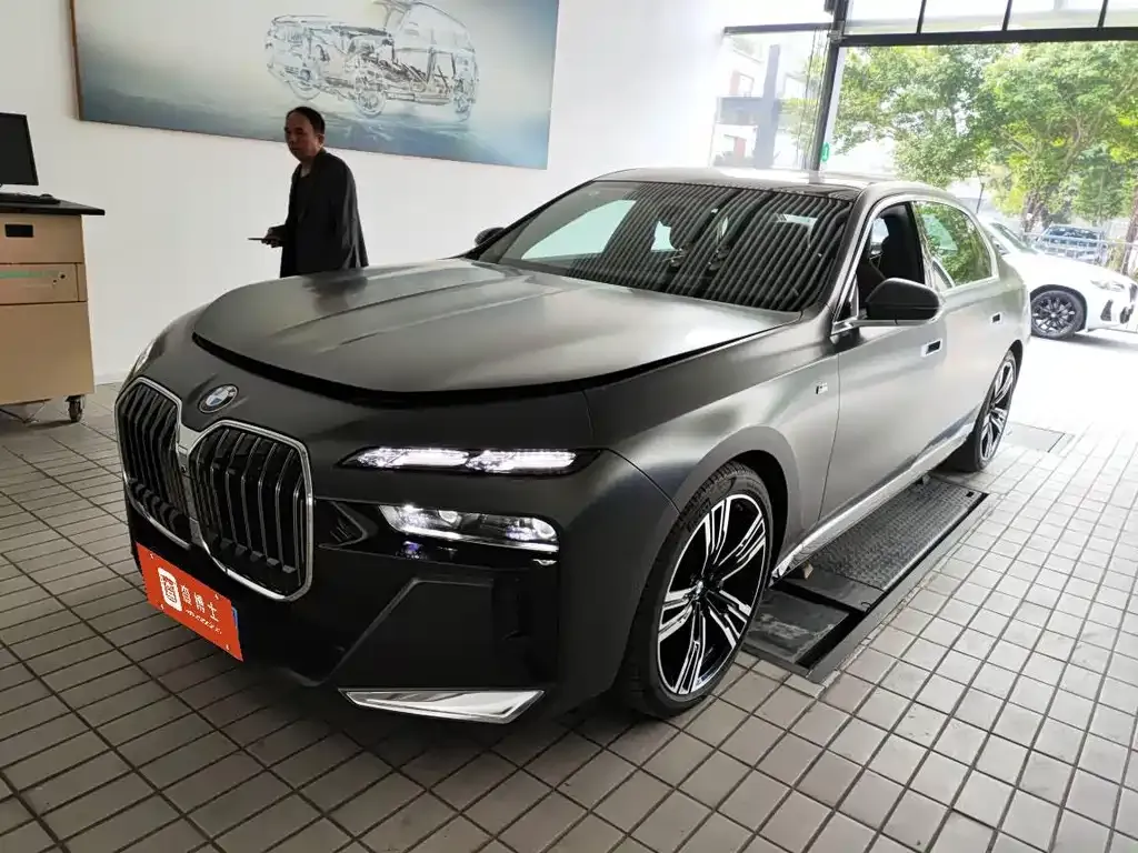 BMW 7 Series 2025 из CN, фото 1