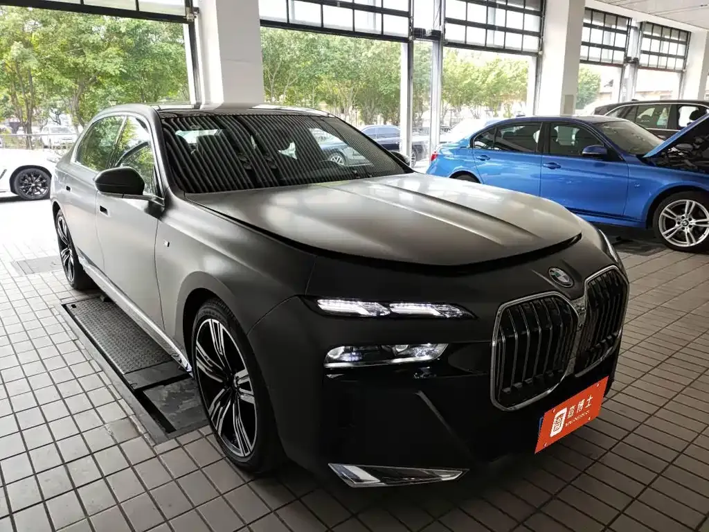 BMW 7 Series 2025 из CN, фото 2