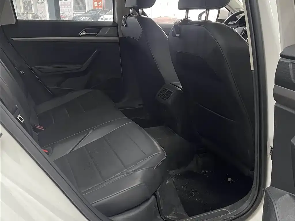 Volkswagen Lavida 2022 из CN, фото 2