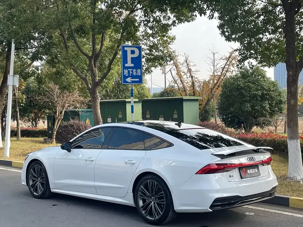 Audi A7 — фото 9