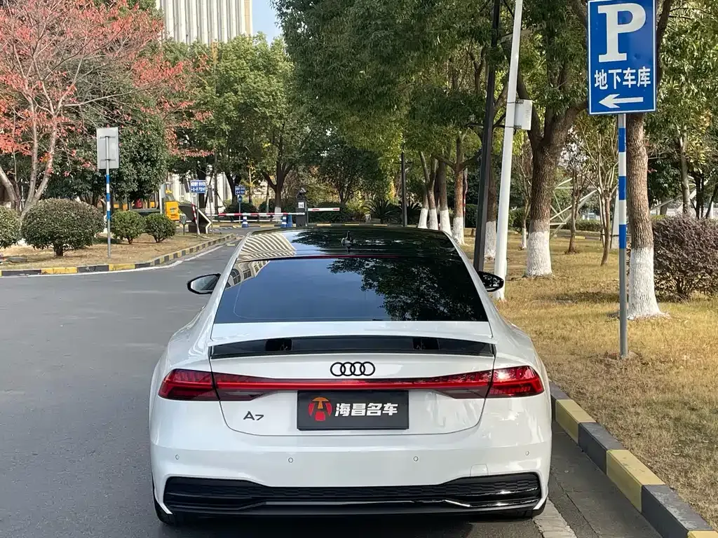 Audi A7 — фото 7