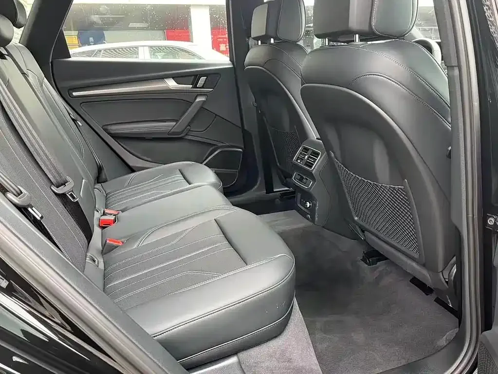 Audi Q5L 2024 из CN, фото 7