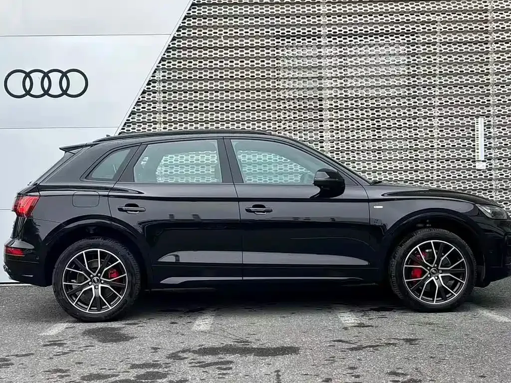Audi Q5L 2024 из CN, фото 2