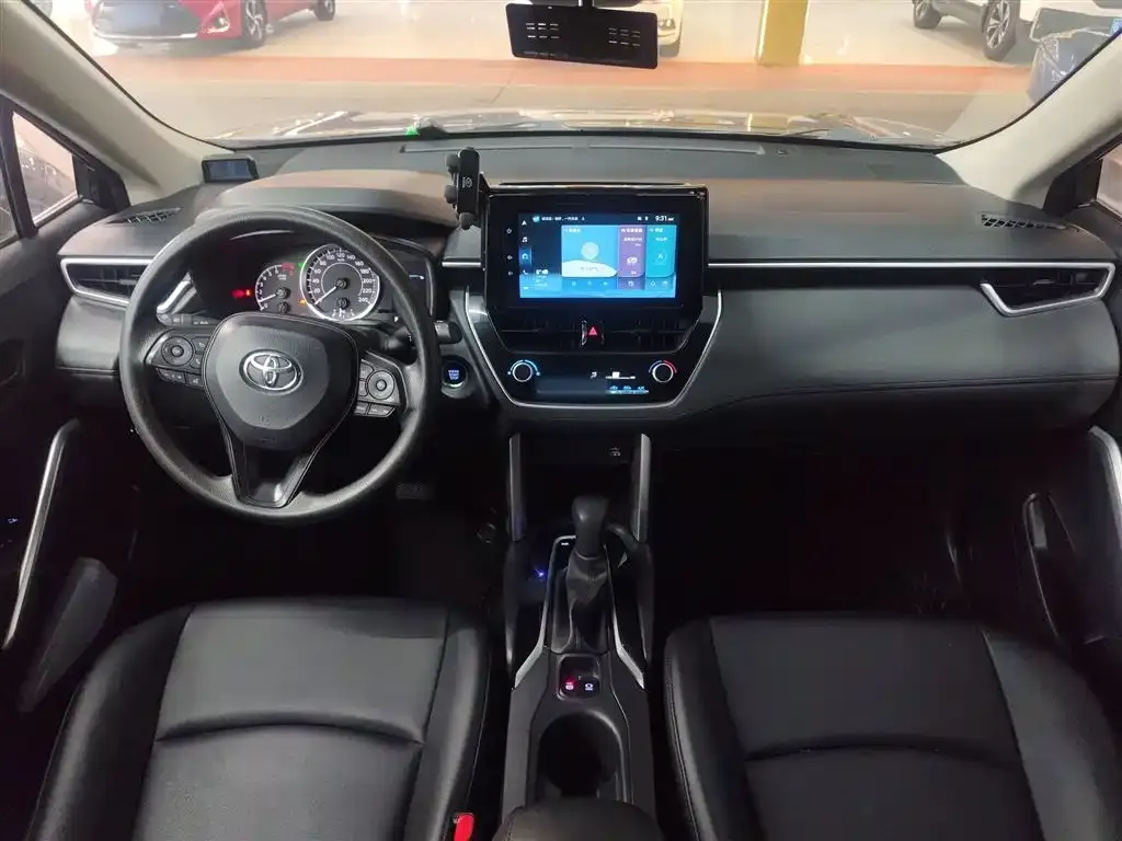 Toyota Corolla Cross 2023 из CN, фото 9