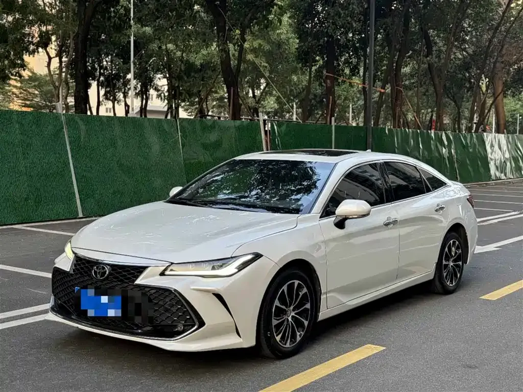 Toyota Avalon 2023 из CN, фото 3