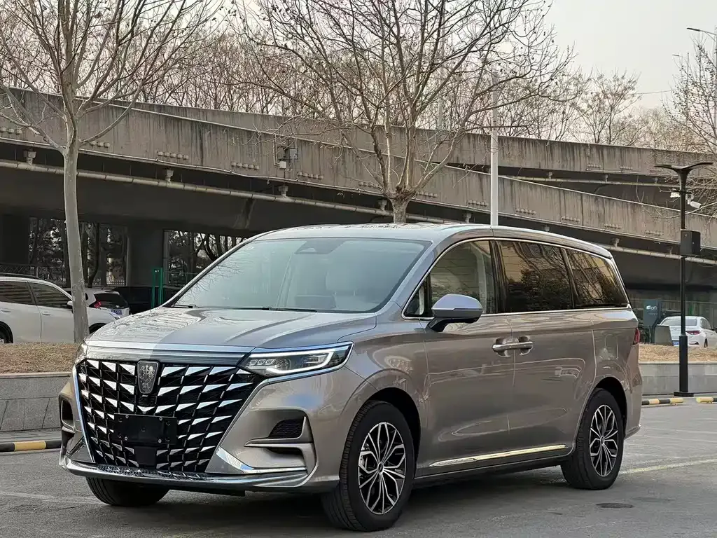 Roewe iMAX8 New Energy — фото 1