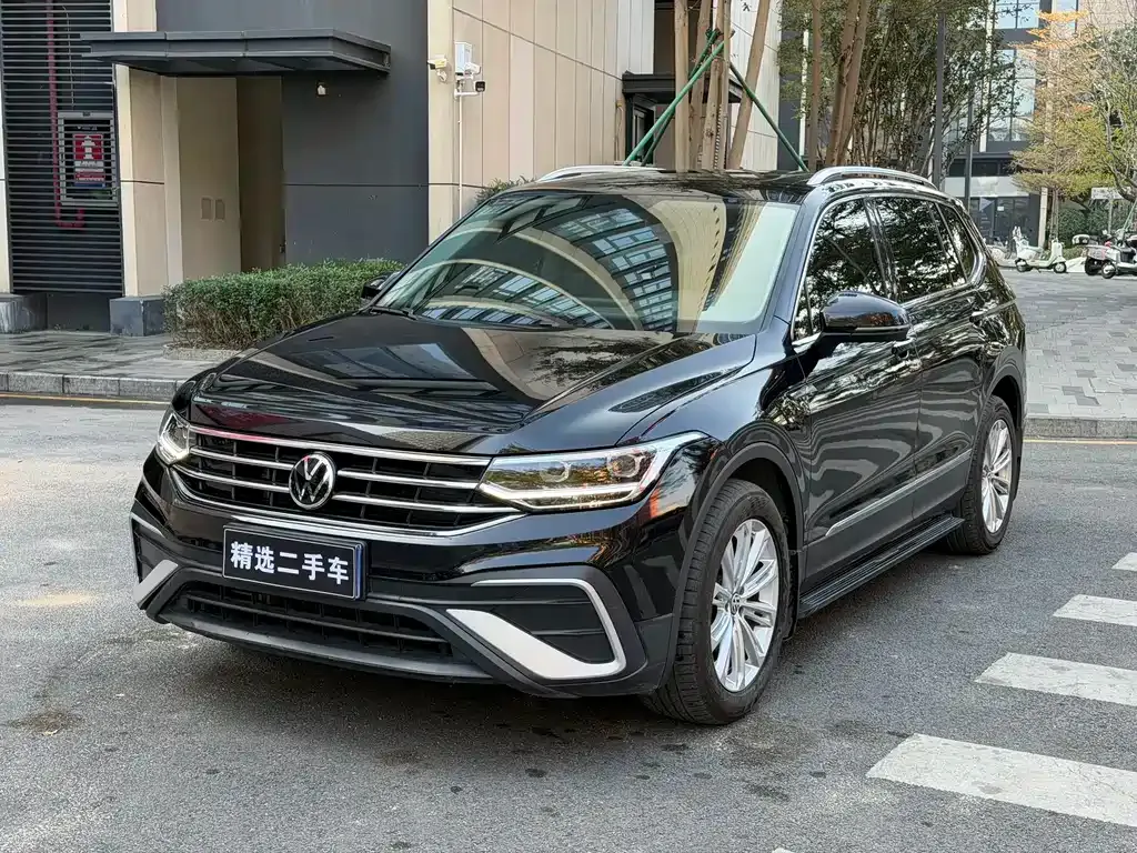 Volkswagen Tiguan L 2021 из CN, фото 1