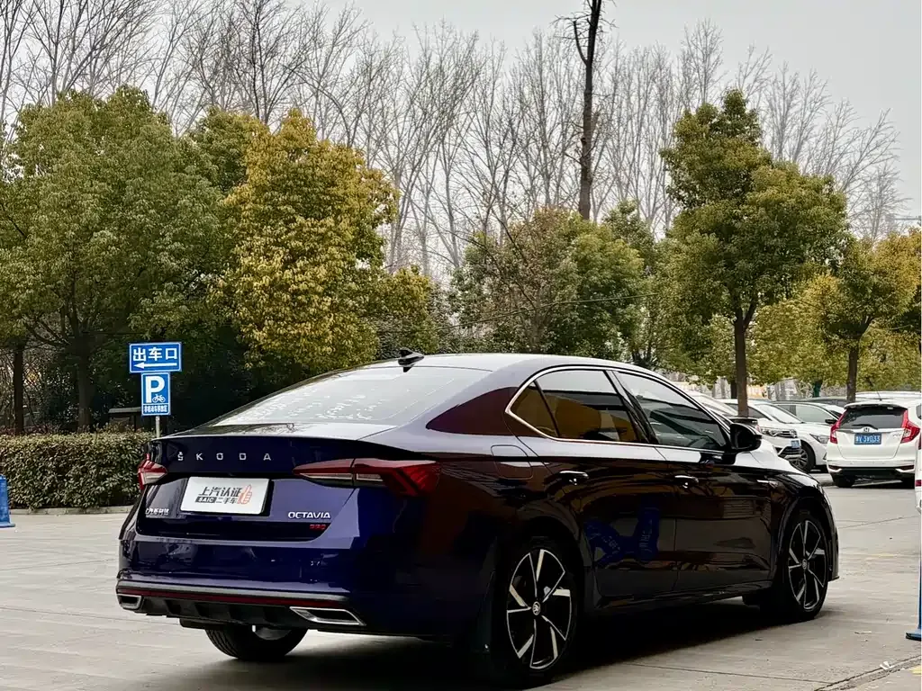 Skoda Octavia 2022 из CN, фото 9