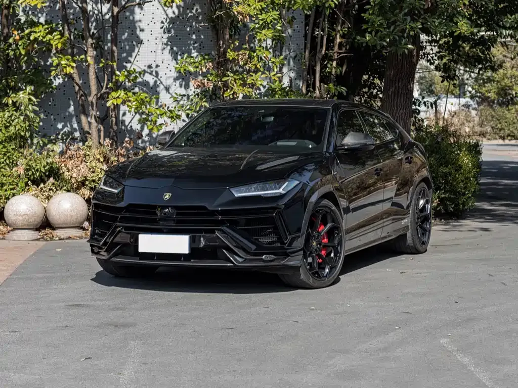 Lamborghini Urus 2023 из CN, фото 1