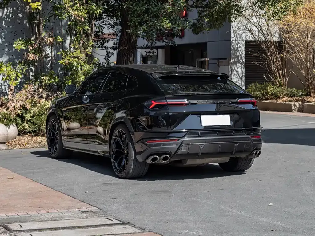 Lamborghini Urus 2023 из CN, фото 6