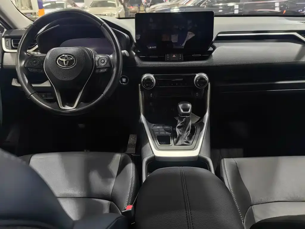 Toyota Wildlander 2023 из CN, фото 9