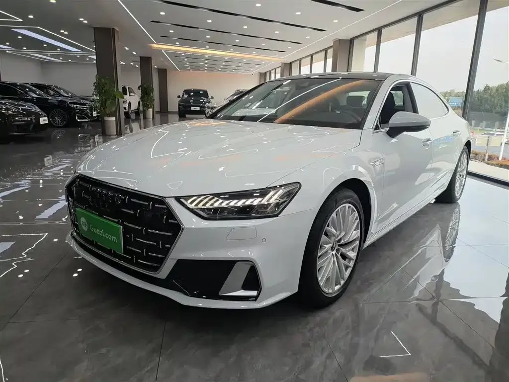 Audi A7L — фото 2