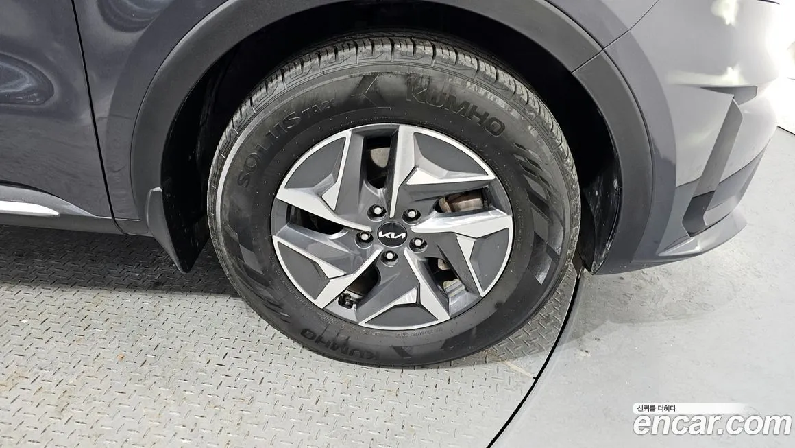 Kia Sorento — фото 5