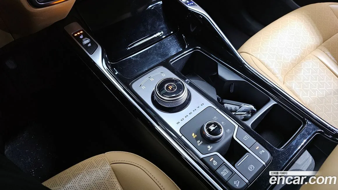 Kia Sorento — фото 10