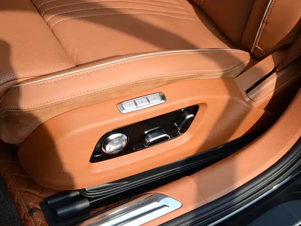 Hongqi H9 2021 из CN, фото 4