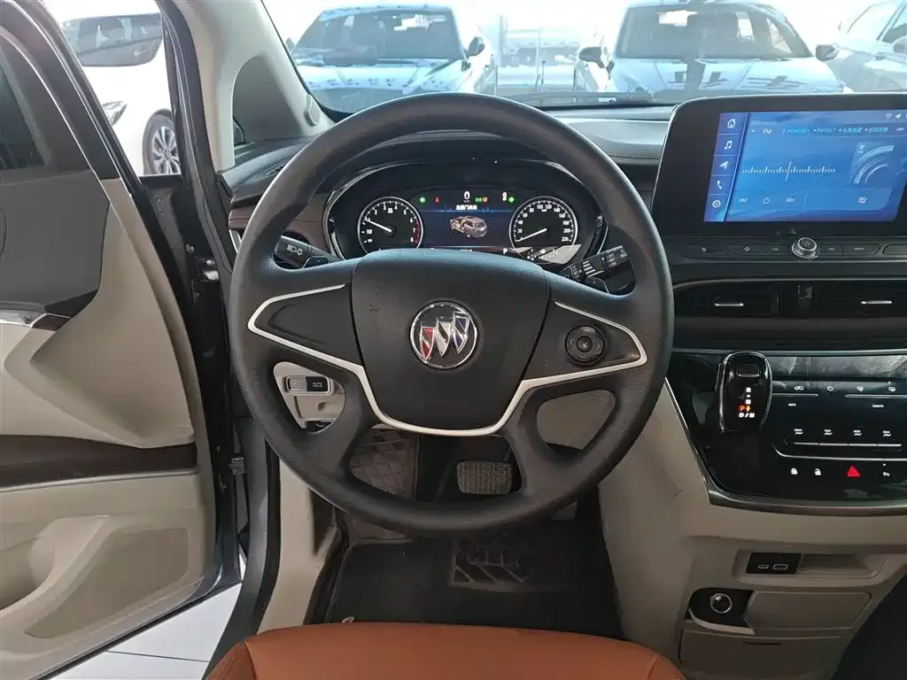 Buick GL8 2023 из CN, фото 6