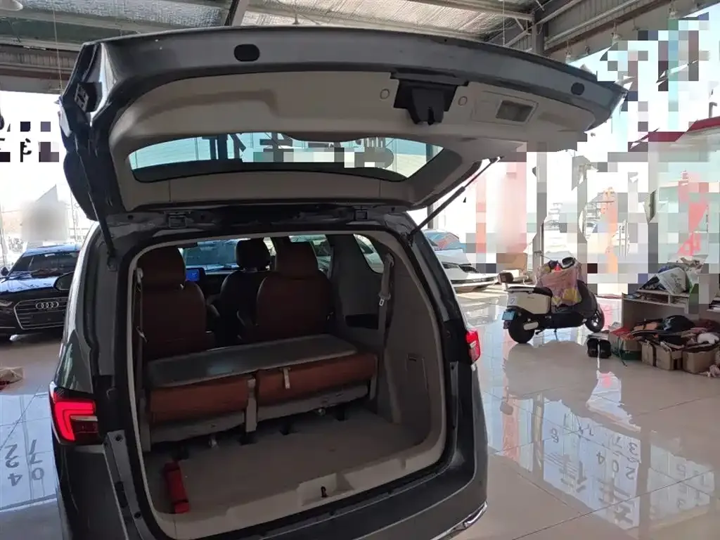 Buick GL8 2023 из CN, фото 10