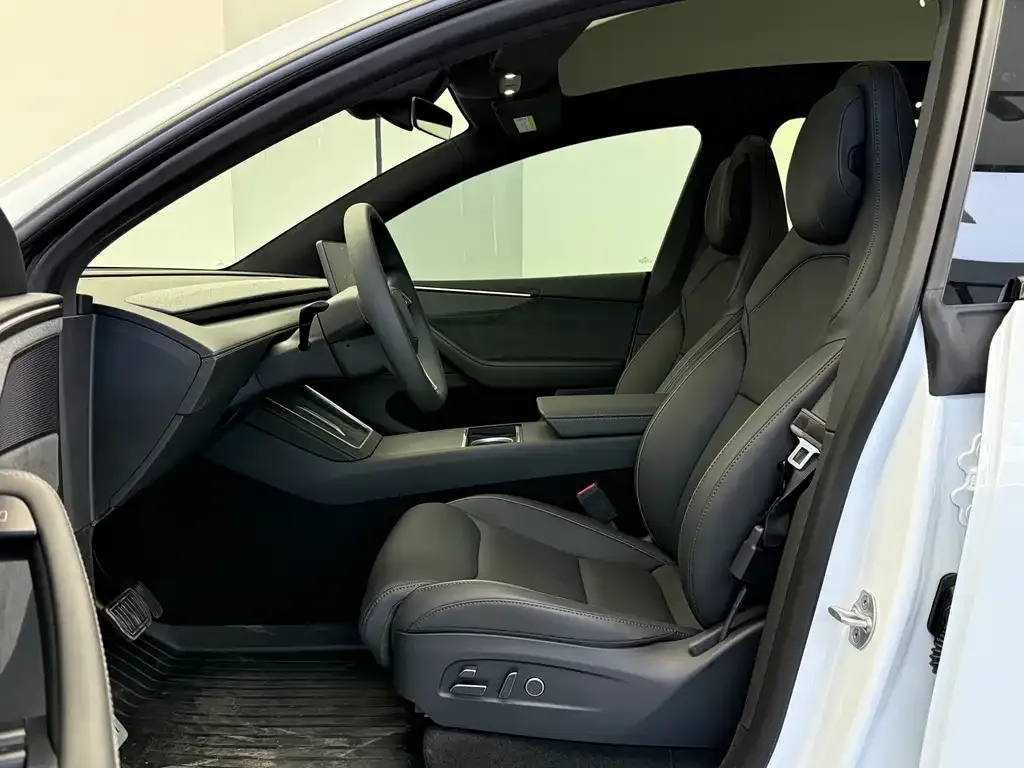 Tesla Model Y L 2025 из CN, фото 10