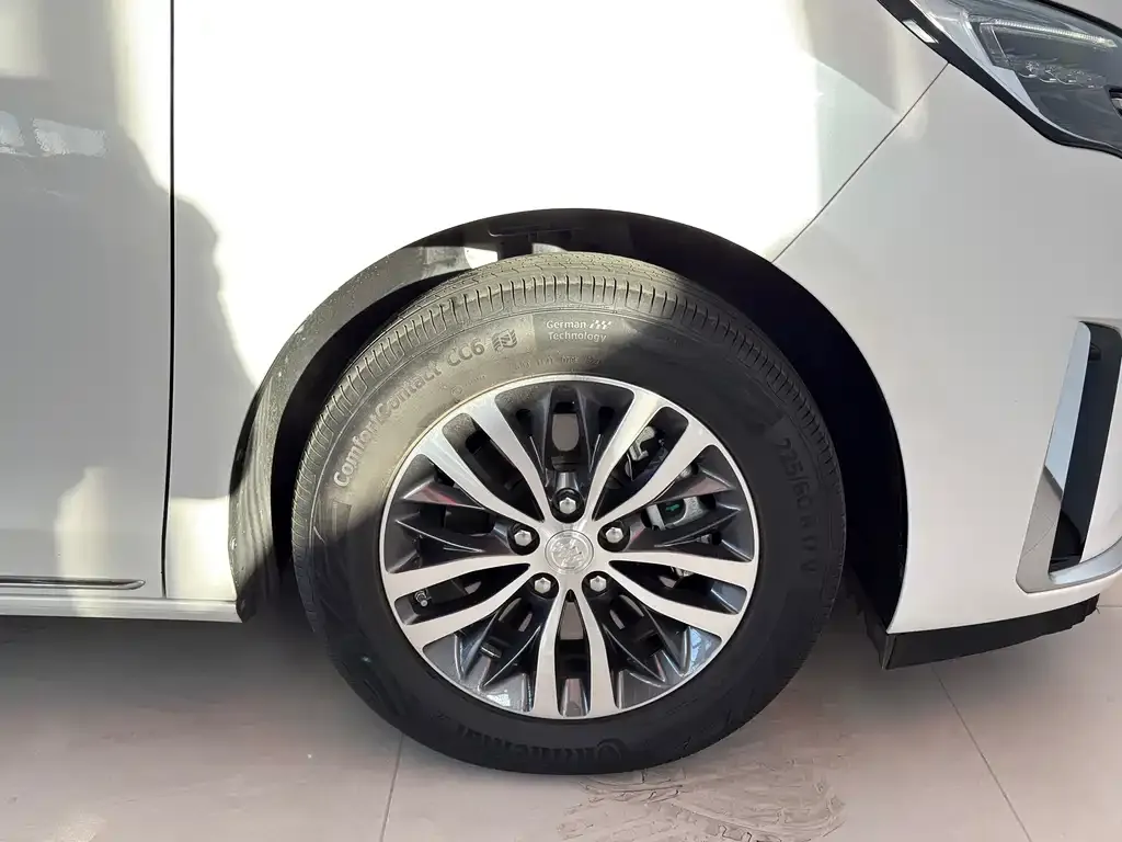 Buick GL8 2024 из CN, фото 8