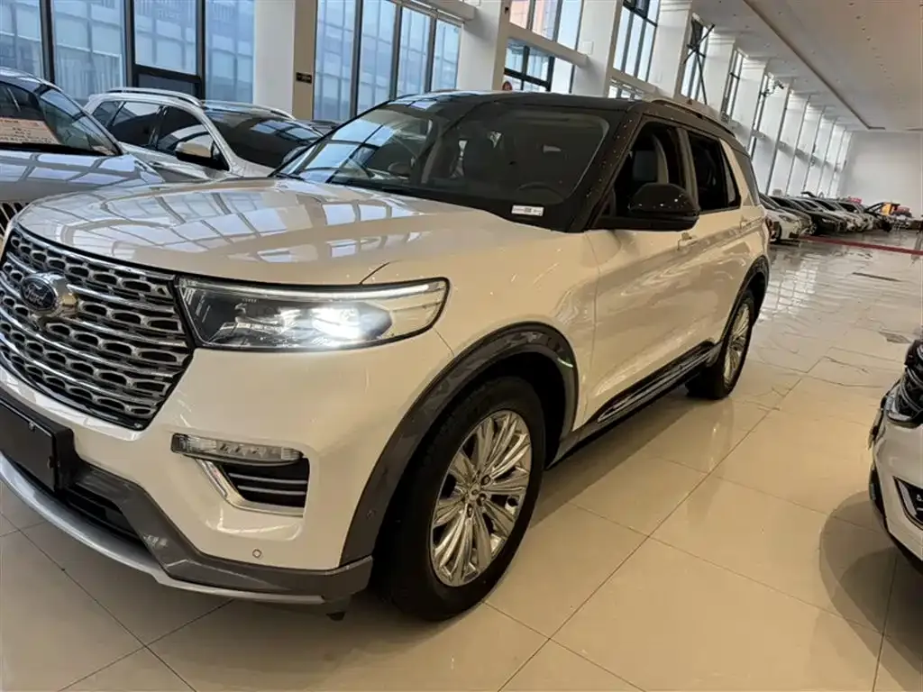 Ford Explorer 2021 из CN, фото 1