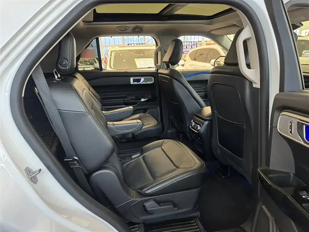 Ford Explorer 2021 из CN, фото 5