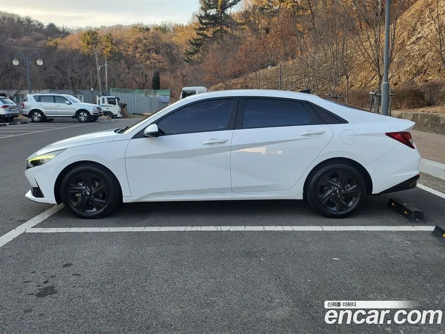 Hyundai AVANTE 2021 из KR, фото 4